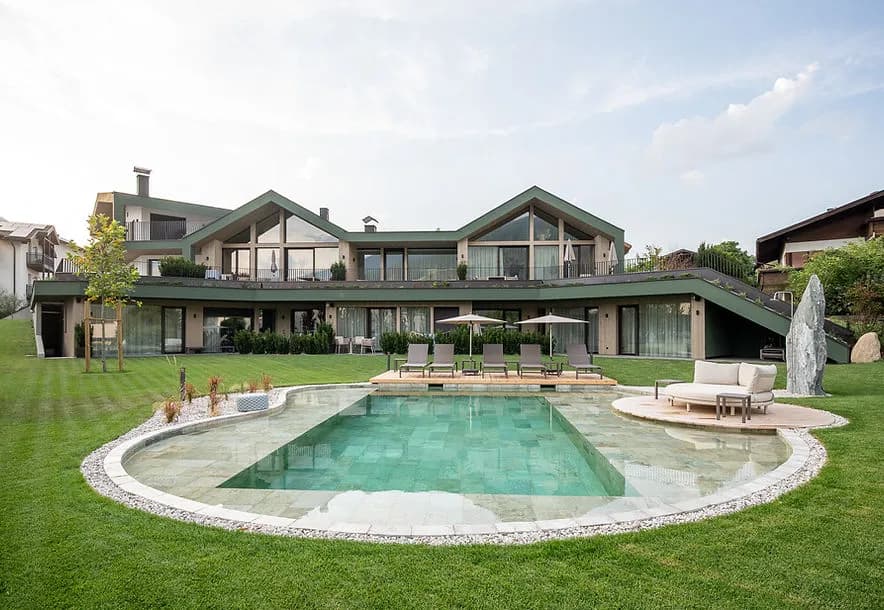 Moderne Unterkunft mit Pool in der Nähe von Brixen - Ideal für Herbstferien 2